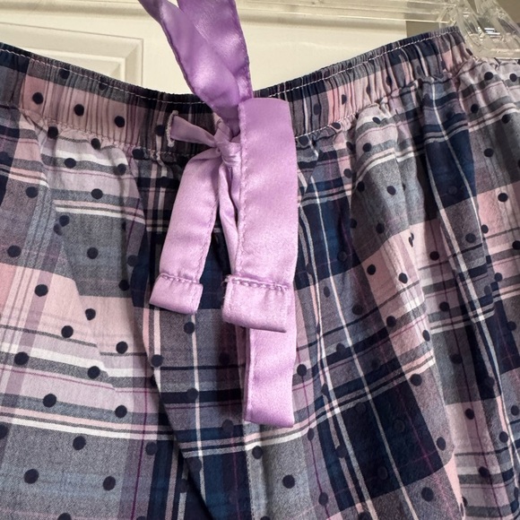 Victoria Secret EUC top size S pants M
Super cute lightweight pajama set - Picture 4 of 10